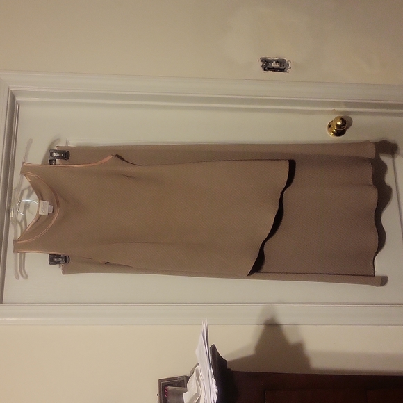 Short sleeve shirt with matching long skirt. Bright and white stripes,Will Smit - Picture 4 of 5